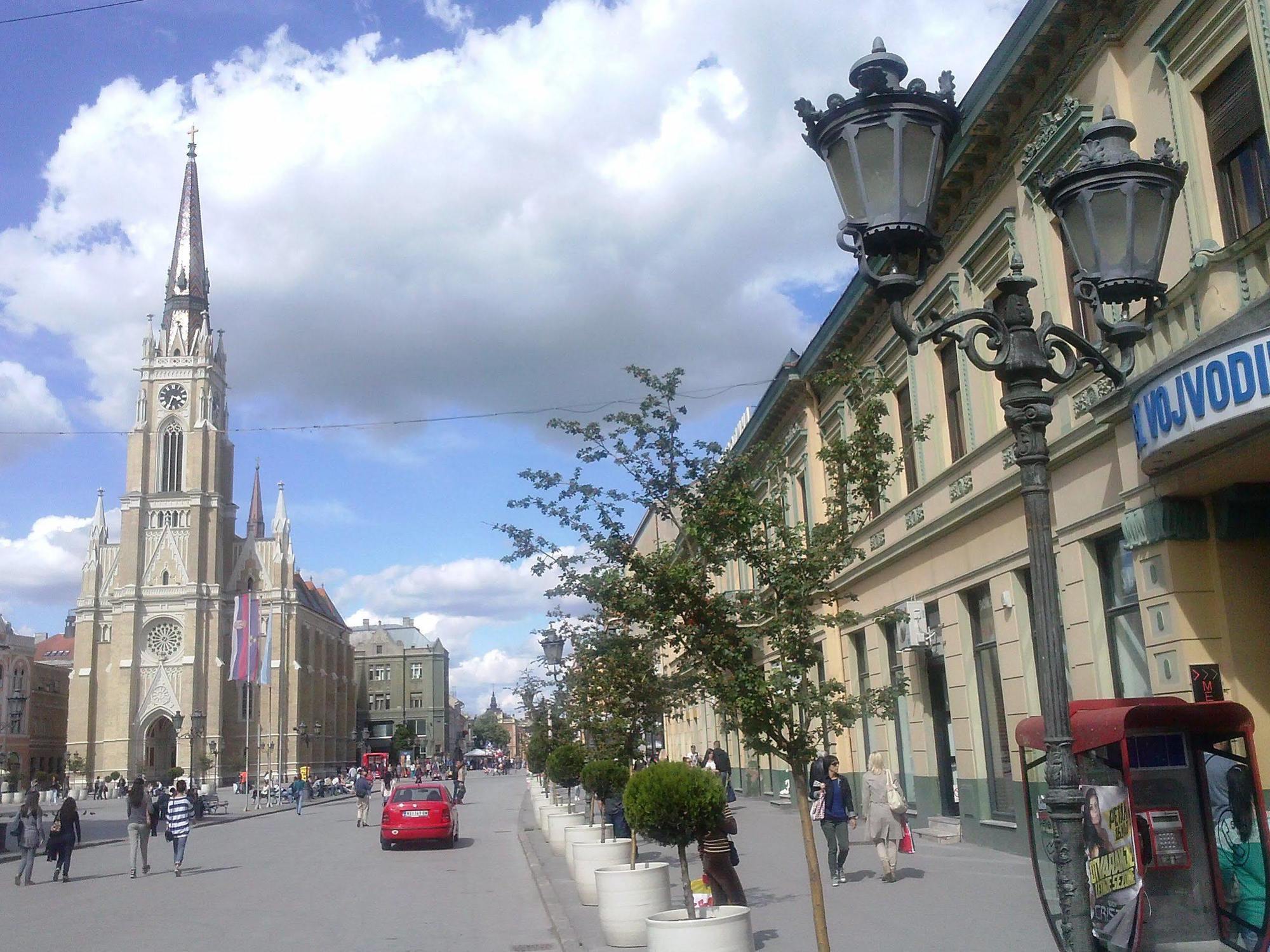 Hotel Vojvodina Zrenjanin Exterior photo